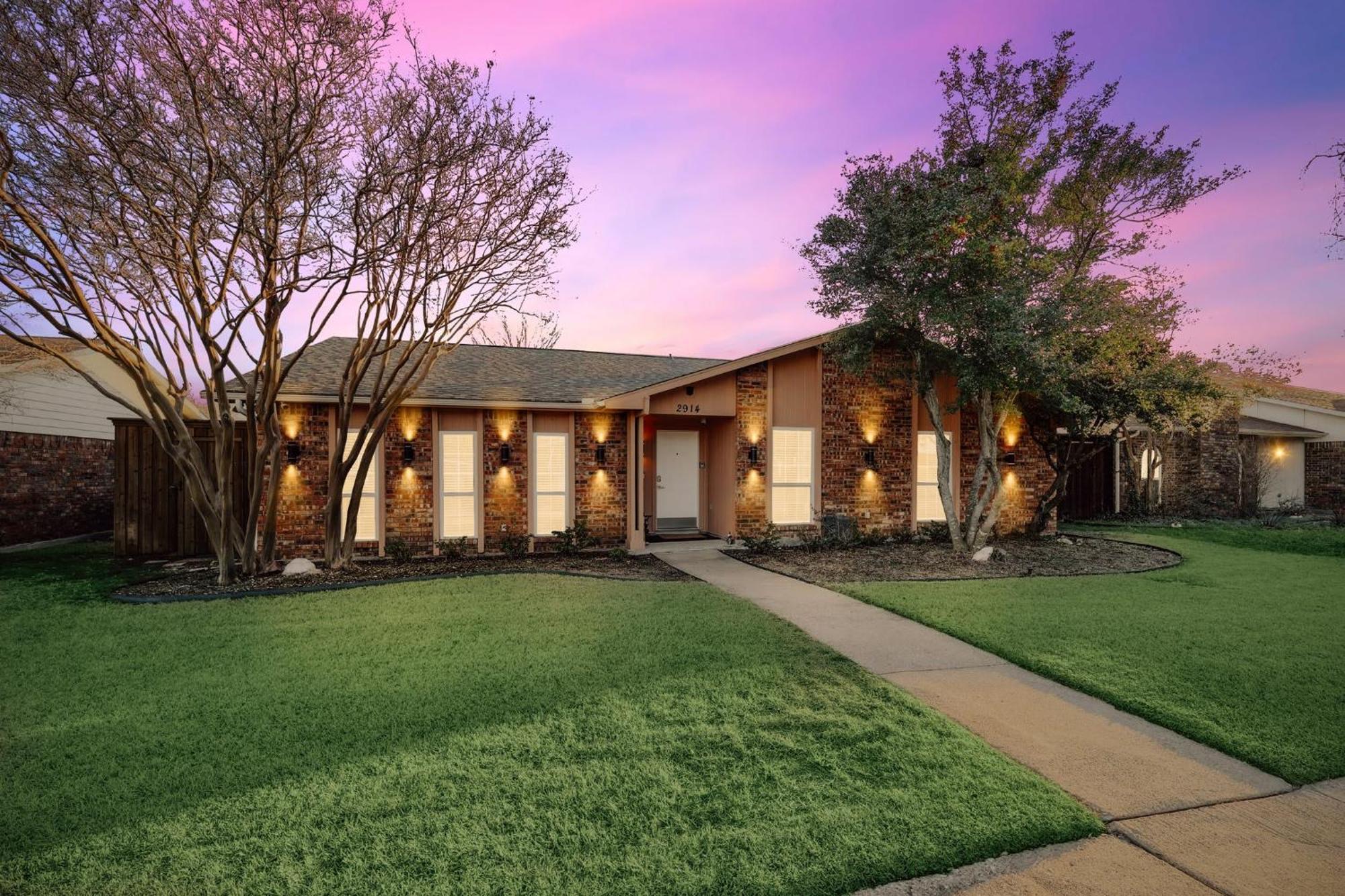 Garlands Hidden Gem 4 Bedrooms Hot Tub Patio Exterior foto